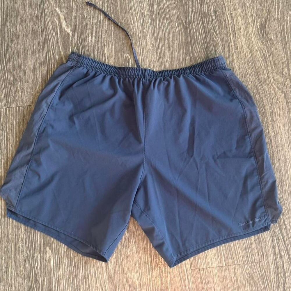 Outdoor-voices Men's Navy and Blue Shorts